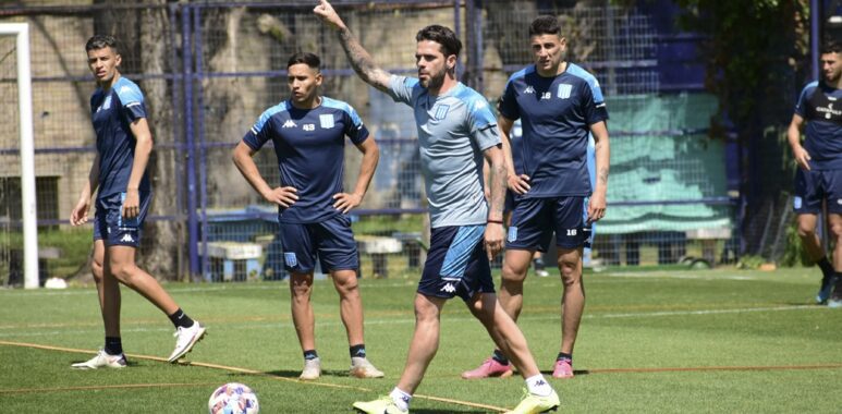 Las dudas de Gago para armar el once de Racing