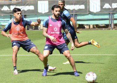 Racing mueve fichas para ir a Santa Fe