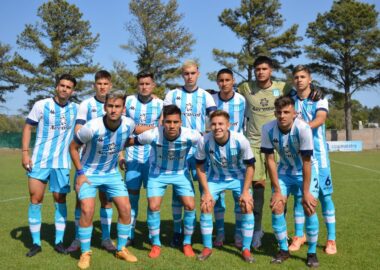 Racing perdió en Paraná