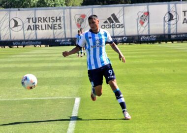 Racing le ganó a River