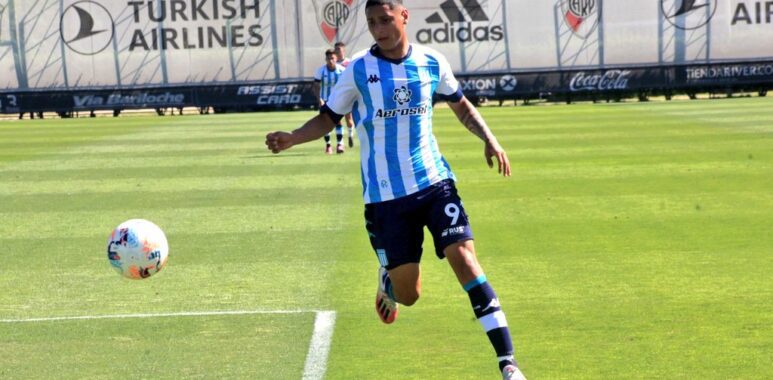 Racing le ganó a River