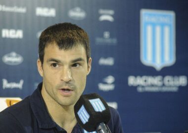 Saja: "Me encantaría que Milito sea el presidente de Racing"