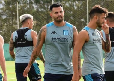 Cardona feliz en su primer día de trabajo en Racing