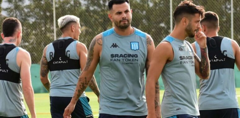 Cardona feliz en su primer día de trabajo en Racing