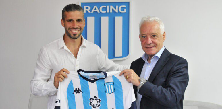 Emiliano Insúa es oficialmente jugador de Racing