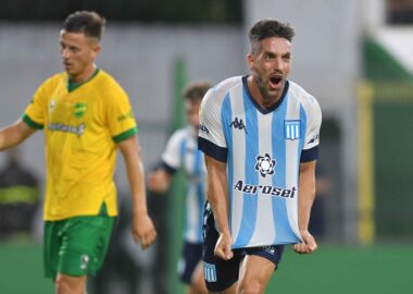 Racing juega la primera de sus cinco finales