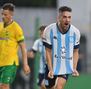 Racing juega la primera de sus cinco finales