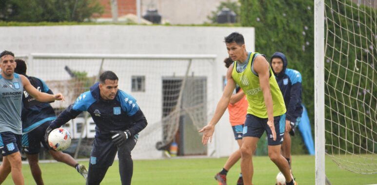 El Racing de Gago y el once para recibir a Argentinos