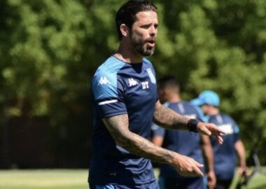 Gago y el once de Racing para enfrentar a Gimnasia