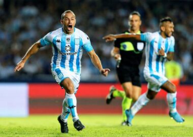 Racing le abre las puertas a Marcelo Díaz