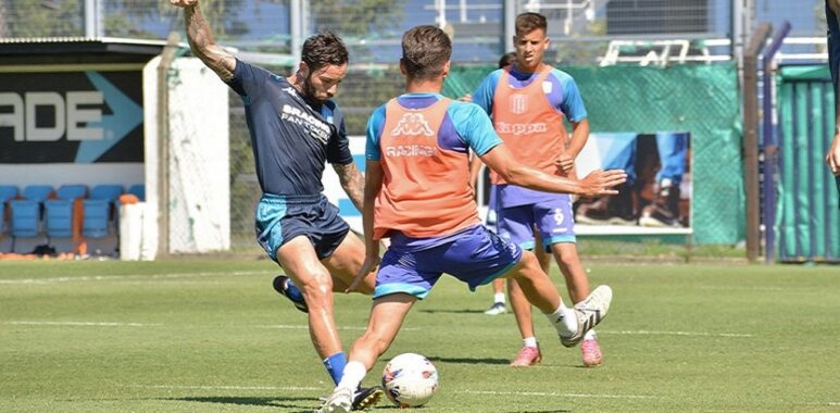 Gago tiene el once de Racing para recibir a Gimnasia