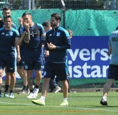 Gago recupera jugadores