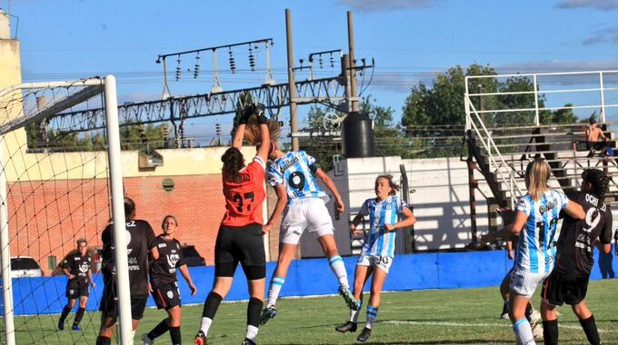 Racing goleó en Gerli