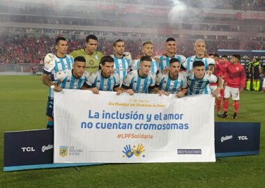 Uno x uno: Racing lo ganó con la camiseta