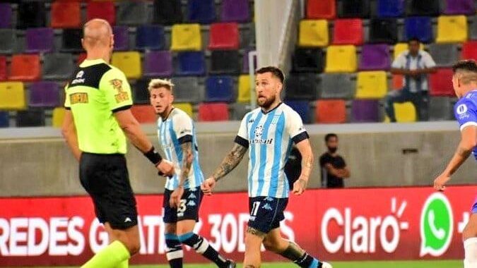 Jonathan Gómez fue lo más lúcido de Racing