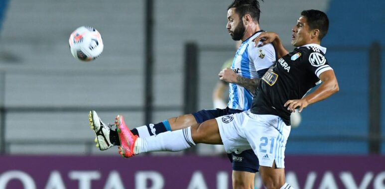 Así le fue a Racing frente a rivales de Perú