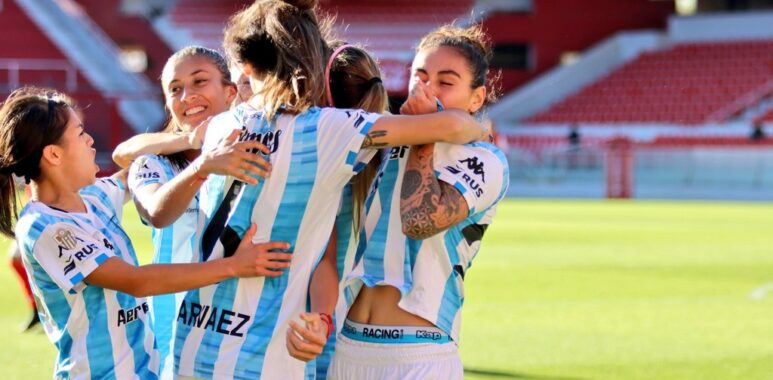 Racing venció a independiente en el fútbol femenino