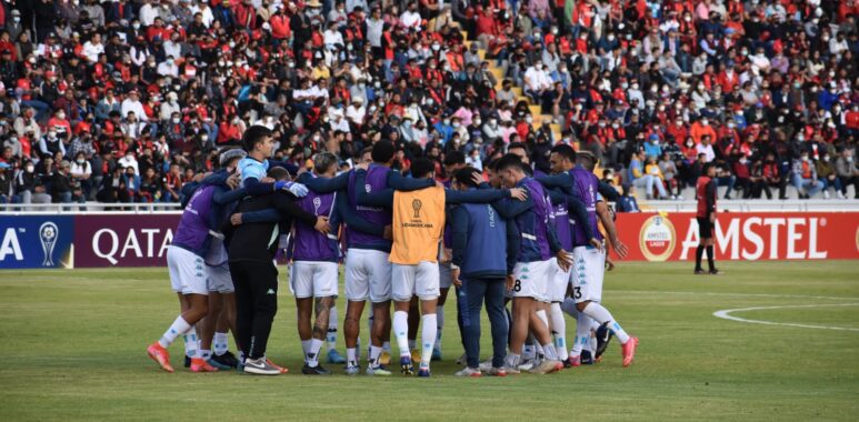 UNO X UNO: Racing y un muy mal partido en Perú