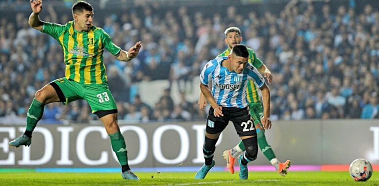 Racing goleó y es el primer semifinalista