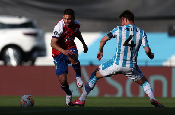 Racing tiene saldo a favor jugando como local ante equipos uruguayos