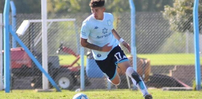 La figura de Racing: Román Fernández