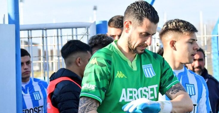 Arias volvió a defender el arco de Racing