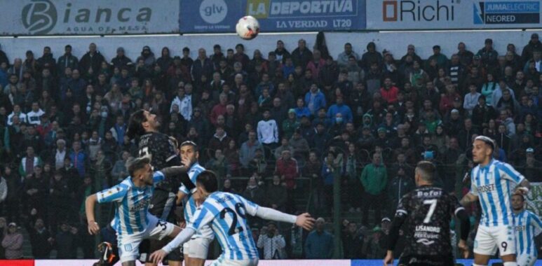 Racing empató con Sarmiento en Junín