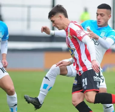 Racing empató de visitante ante Barracas Central