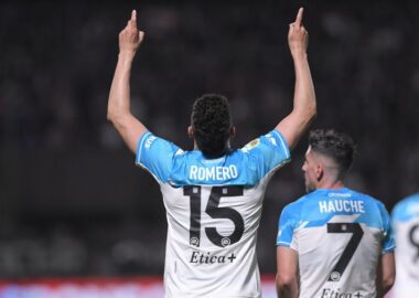 Racing le ganó de visitante a Platense