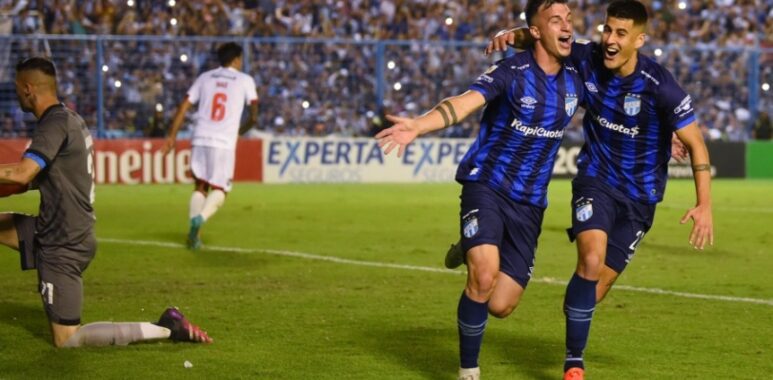 Lotti, el ex Racing imparable de Atlético Tucumán