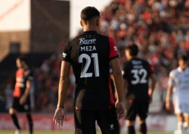 Eric Meza, el lateral derecho que pretende Racing