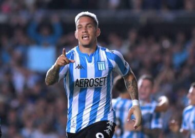 Racing rechazó una oferta por Enzo Copetti