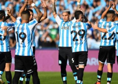 Dos futbolistas de Racing vuelven a ser cedidos