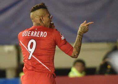 La oferta de Racing en manos de Paolo Guerrero