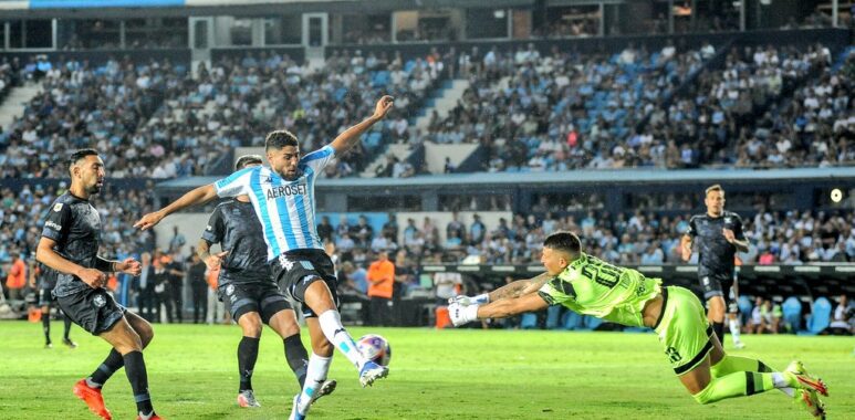 Racing igualó sin goles ante Belgrano en el debut