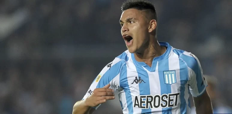 Racing tiene varios clubes interesados en Alcaraz