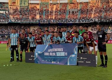 Racing ganó sin comer vidrio, con personalidad