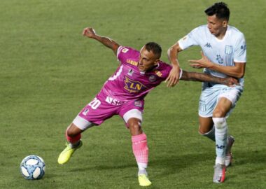 Racing necesita conseguir el triunfo ante Arsenal