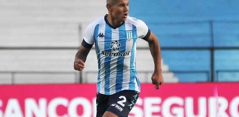 Cáceres se va a préstamo de Racing a Lanús