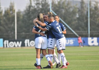 Racing ganó en un partido caliente