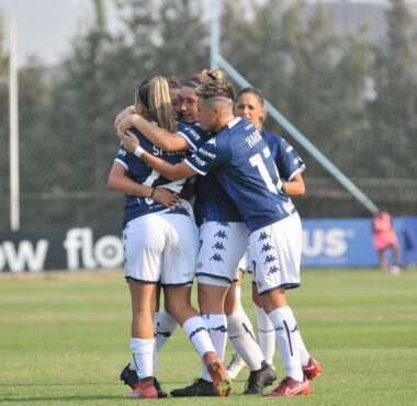 Racing ganó en un partido caliente