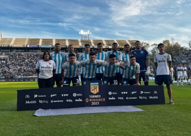 Uno x Uno: Racing regaló el partido en La Plata