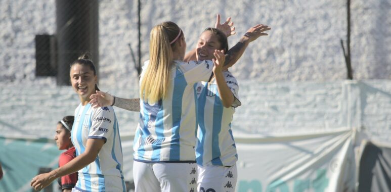 Racing goleó a Defensores de Belgrano