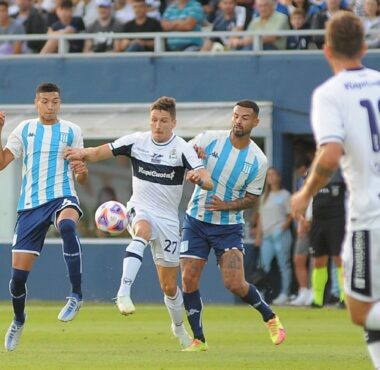 Racing perdió ante Gimnasia como visitante