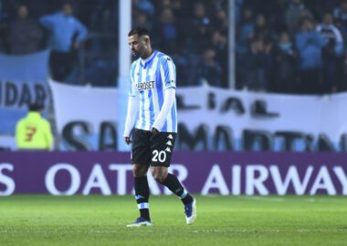 Cardona está cada vez más lejos de Racing