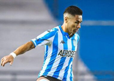 Óscar Opazo podría irse de Racing en junio