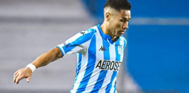 Óscar Opazo podría irse de Racing en junio