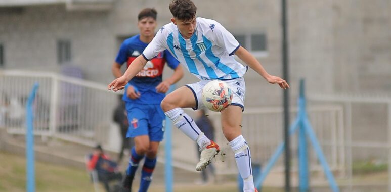 Las inferiores de Racing y Tigre se repartieron puntos