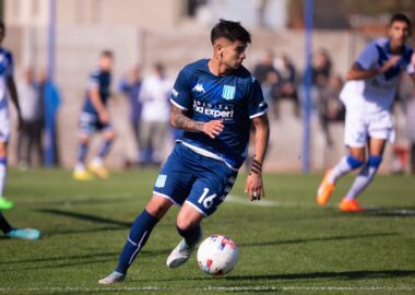 Racing terminó perdiendo por goleada ante Vélez