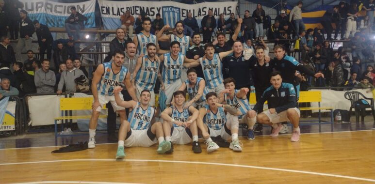 Racing con un pie en cuartos de final